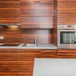 Apartmán 3 Bedroom Awesome In Rab New Translation