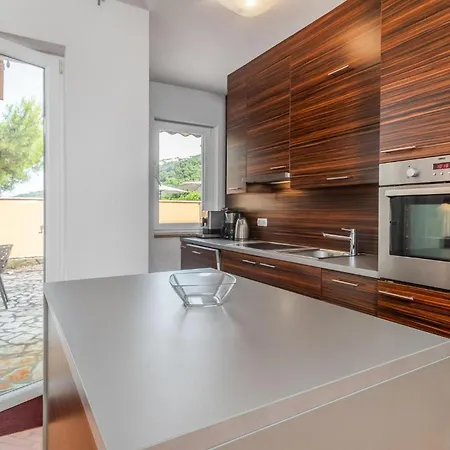 3 Bedroom Awesome In Rab *