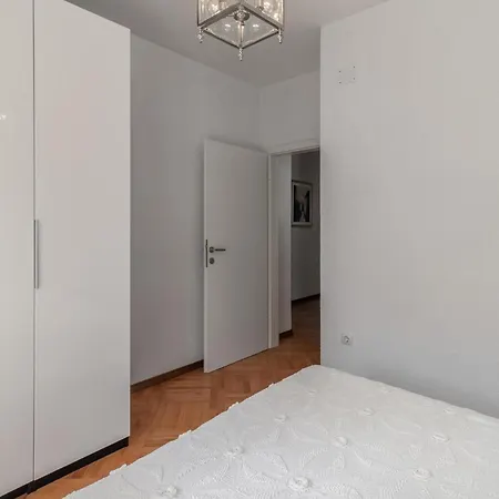 3 Bedroom Awesome In Rab *