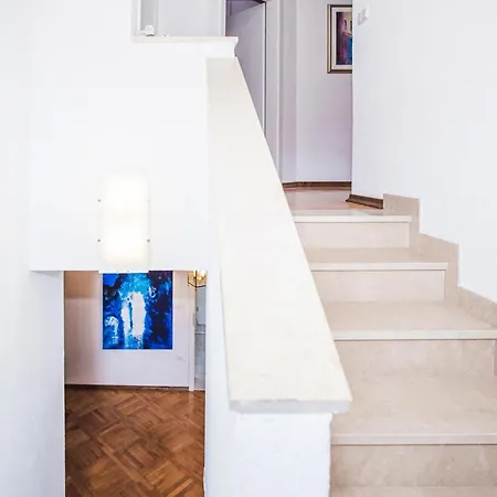 3 Bedroom Awesome In Rab Apartman *