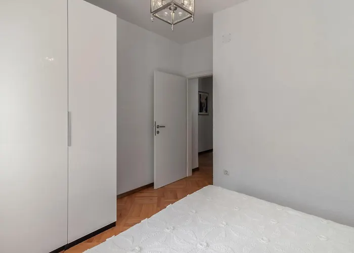3 Bedroom Pet Friendly In Rab *
