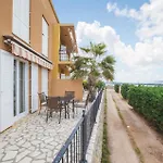 3 Bedroom Awesome In Rab Appartamento